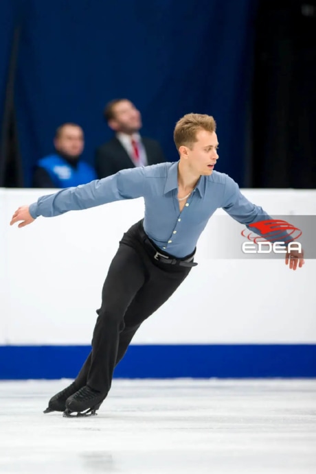 Ice Gallery Skates U.S.